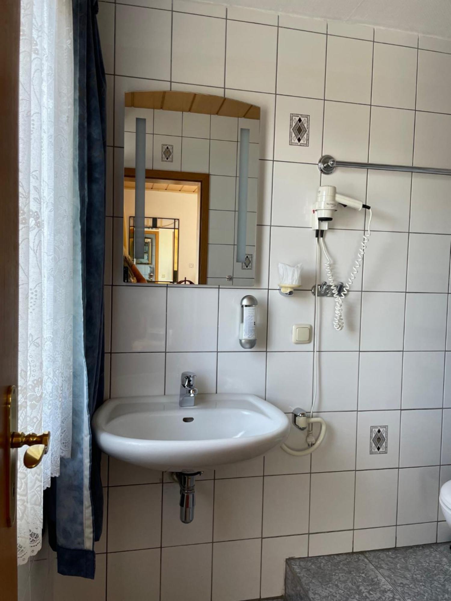 זיגן Hotel Schaefer מראה חיצוני תמונה
