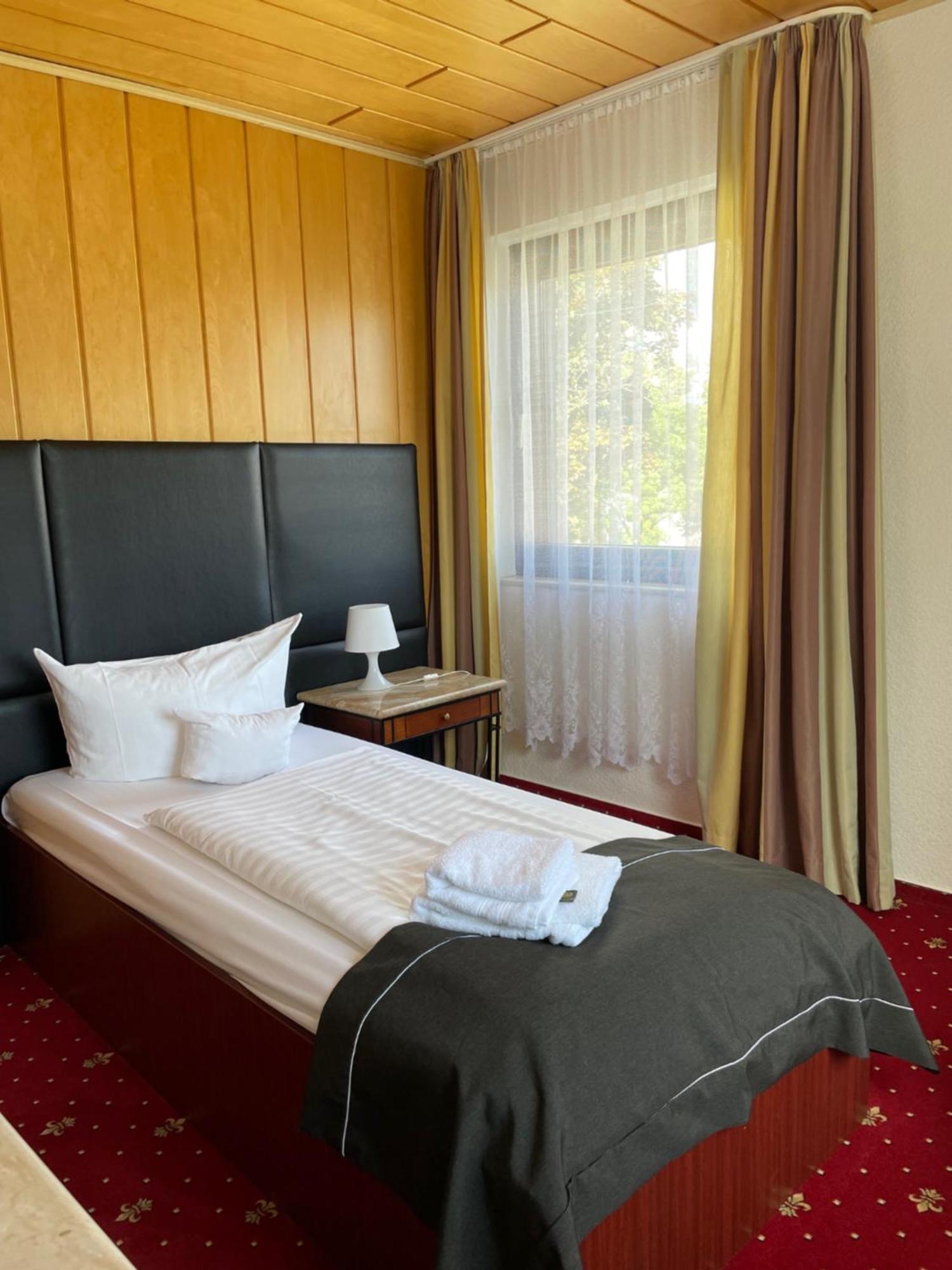 זיגן Hotel Schaefer מראה חיצוני תמונה